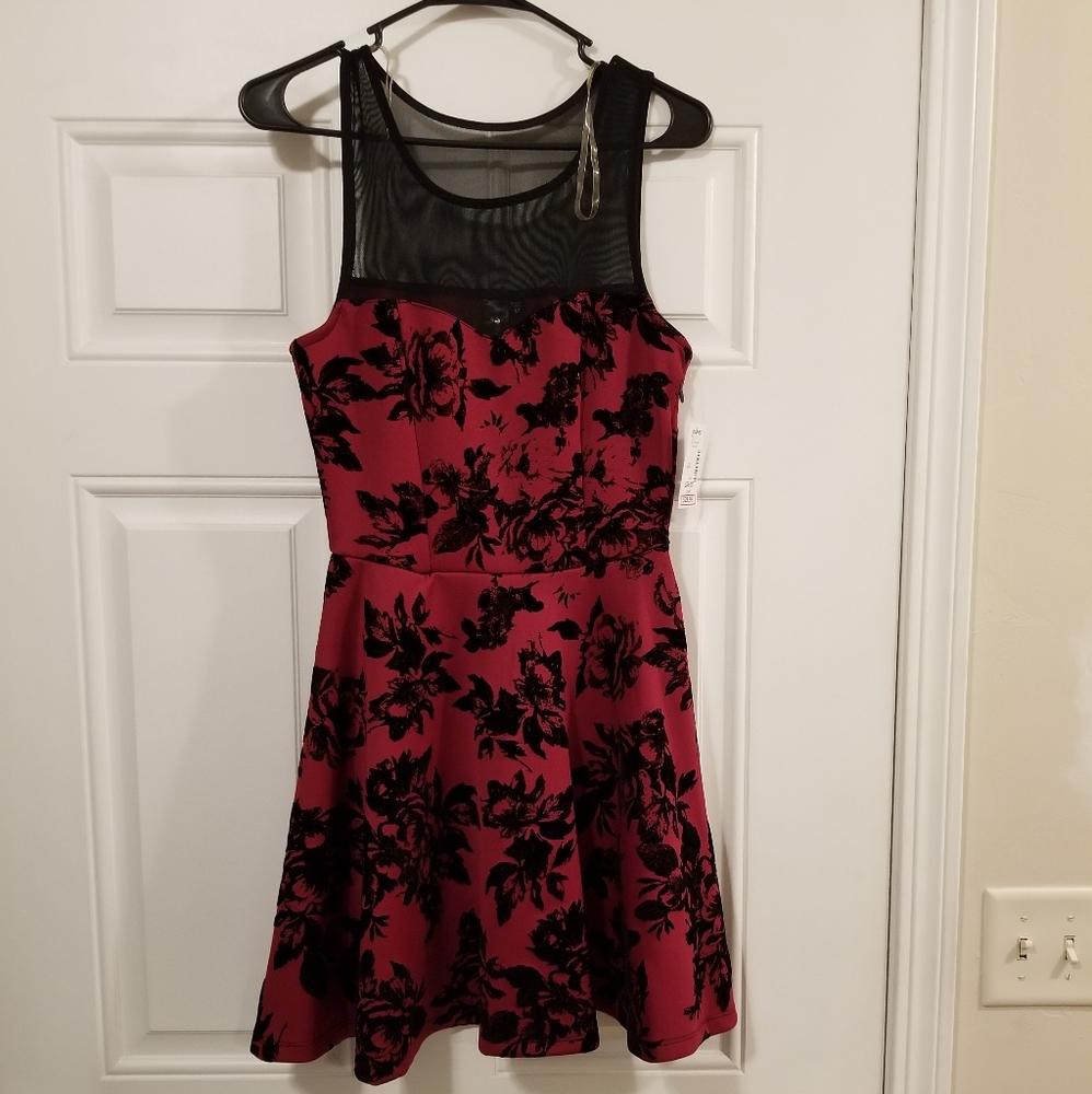 Red Rose Dress BNWT